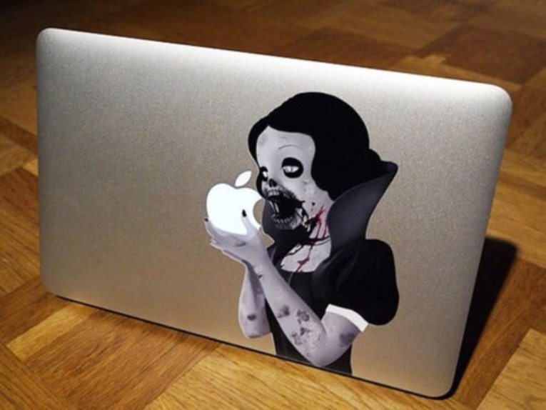 Hari Halloween 2018, 6 Laptop Ini Usung Tema Creepy